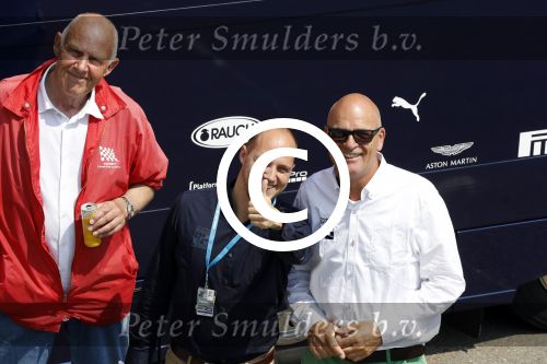 Zandvoort 4 juni 2016
Jumbo familie racedagen op Zandvoort met oa Max Verstappen en zijn Red Bull race auto. Kees Koning