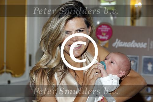 Amsterdam 24 mei 2016
Mom,s moment met meerdere bekende vrouwen die zwanger zijn of net bevallen.
Event vond plaats in hotel L\'europe en werd georganiseerd door the class company. Kim Kotter