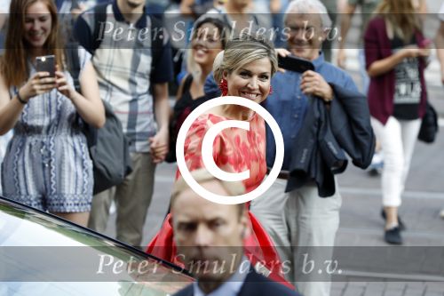 Amsterdam 4 juni 2016
Koning Willem Alexander en koningin Maxima bezoeken stadsschouwburg.
