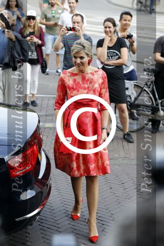 Amsterdam 4 juni 2016
Koning Willem Alexander en koningin Maxima bezoeken stadsschouwburg.
