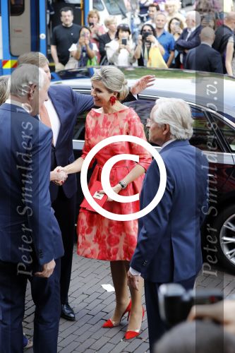 Amsterdam 4 juni 2016
Koning Willem Alexander en koningin Maxima bezoeken stadsschouwburg.