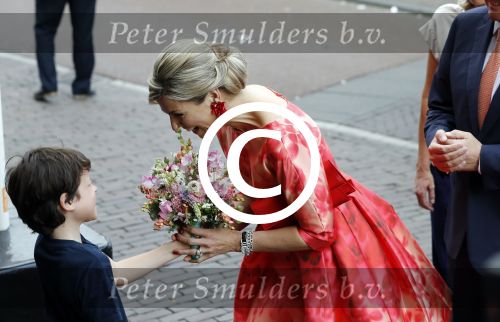 Amsterdam 4 juni 2016
Koning Willem Alexander en koningin Maxima bezoeken stadsschouwburg.
