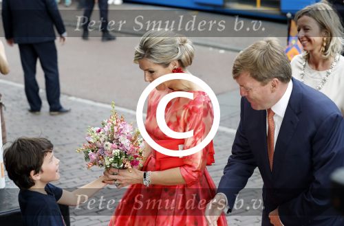 Amsterdam 4 juni 2016
Koning Willem Alexander en koningin Maxima bezoeken stadsschouwburg.