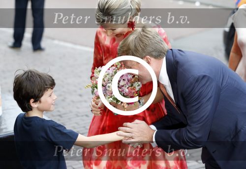 Amsterdam 4 juni 2016
Koning Willem Alexander en koningin Maxima bezoeken stadsschouwburg.