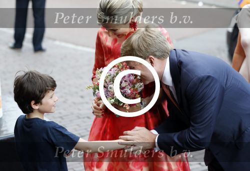 Amsterdam 4 juni 2016
Koning Willem Alexander en koningin Maxima bezoeken stadsschouwburg.