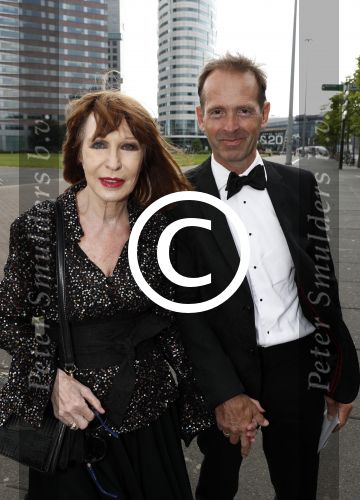 Amsterdam 4 juni 2016
Amsterdam Dam diner in de HMH tbv het aidsfonds.
Liesbeth List met dochter Elisa