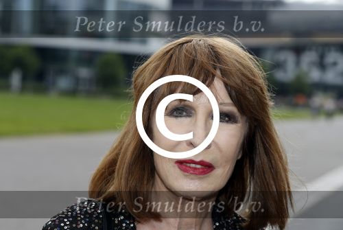 Amsterdam 4 juni 2016
Amsterdam Dam diner in de HMH tbv het aidsfonds.
Liesbeth List met dochter Elisa