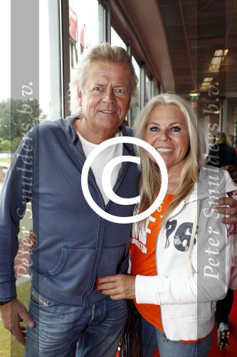 Amsterdam 21 mei 2016
Voetballen voor down in Amsterdam met div Bn ers.
Marga Scheide met vriend