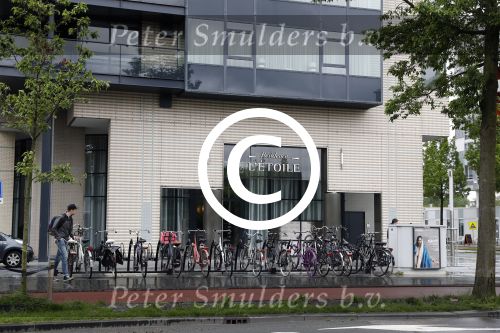Amsterdam 23 mei 2016
In dit appartementen complex woont Martin Garrix . Hier huurt hij de penthouse.