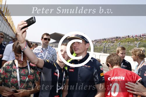 Zandvoort 4 juni 2016
Jumbo familie racedagen op Zandvoort met oa Max Verstappen en zijn Red Bull race auto.