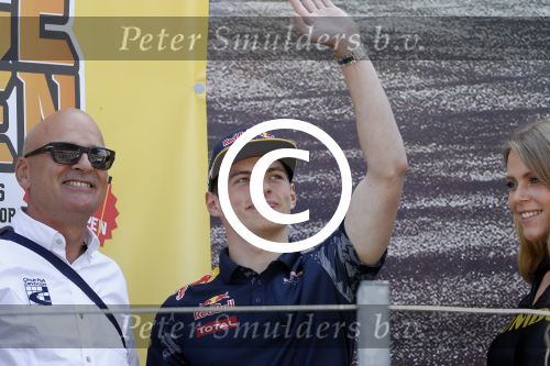 Zandvoort 4 juni 2016
Jumbo familie racedagen op Zandvoort met oa Max Verstappen en zijn Red Bull race auto.