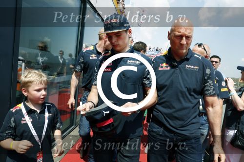 Zandvoort 4 juni 2016
Jumbo familie racedagen op Zandvoort met oa Max Verstappen en zijn Red Bull race auto.