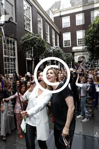 Amsterdam 2 juni 2016 
Terras special award van Talkiesgaat dit jaar naar Hotel the Dylan. Nance Coolen en Kristina Bozilovic