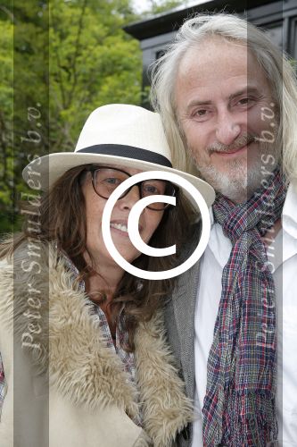 Naarden, 20 Mei 2016 
Expositie van Judith Wiersema Micky Hoogendijk en Lolo Loren
Nicole des Bouvrie met partner Arne Hak
