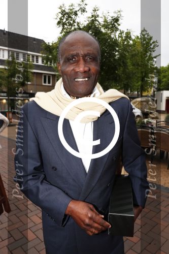 Hilversum 25 mei 2016
Feest Imca Marina vanwege 60 jarig artiesten jubileum en haar 75e verjaardag in de kei. Oscar Harris