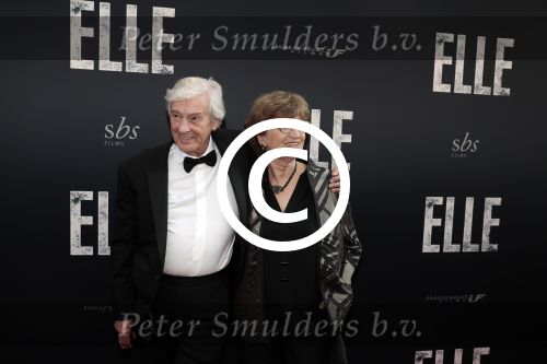 Amsterdam 31 mei 2016
Premiere nieuwste film van Paul Verhoeven Elle in Tuschinski.
Paul Verhoeven met zijn vrouw
