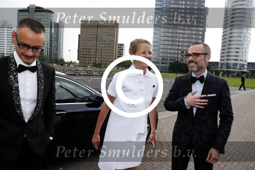 Amsterdam 4 juni 2016
Amsterdam Dam diner in de HMH tbv het aidsfonds.
Prinses Mabel met Victor en Rolf