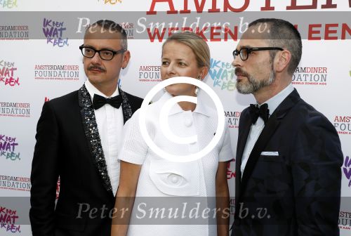 Amsterdam 4 juni 2016
Amsterdam Dam diner in de HMH tbv het aidsfonds.
Prinses Mabel met Victor en Rolf