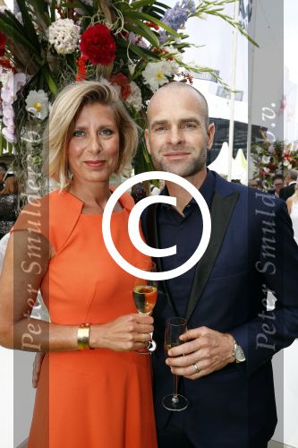 Amsterdam 4 juni 2016
Amsterdam Dam diner in de HMH tbv het aidsfonds.
Renate en Erben Wennemars met vrienden