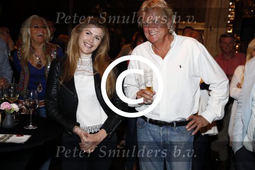 Amsterdam 26 mei 2016 
Boekpresentatie boek over ABBA in the Harbour Club . LUV ontvangt het boek uit handen van de schrijver Stany v Wymeersch. Michiel Gunning Renee Gunning en Marga Scheide