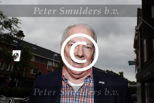 Hilversum 25 mei 2016
Feest Imca Marina vanwege 60 jarig artiesten jubileum en haar 75e verjaardag in de kei. Ronnie Tober en Jan Jochems