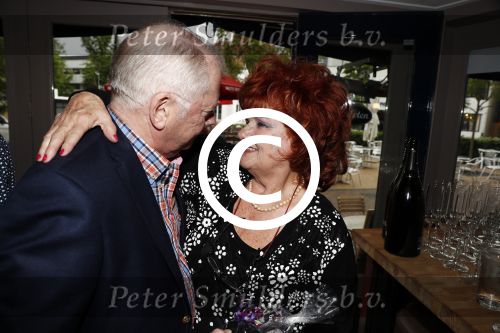 Hilversum 25 mei 2016
Feest Imca Marina vanwege 60 jarig artiesten jubileum en haar 75e verjaardag in de kei. Ronnie Tober en Jan Jochems