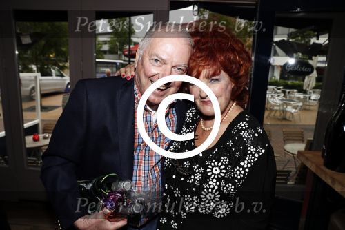 Hilversum 25 mei 2016
Feest Imca Marina vanwege 60 jarig artiesten jubileum en haar 75e verjaardag in de kei. Ronnie Tober en Jan Jochems