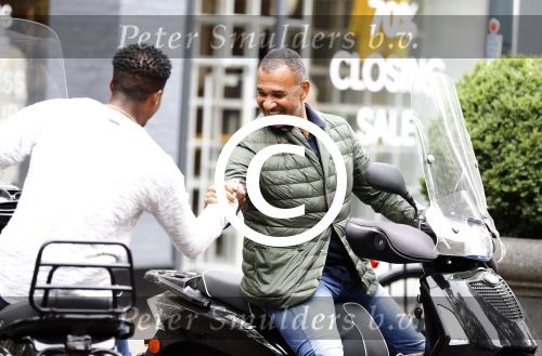 Amsterdam 3 juni 2016
Ruud Gullit op de scooter in Amsterdam zuid
