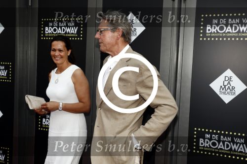Amsterdam 4 juni 2016 
Premiere in de ban van broadway in het nieuwe de la mar. Ursul de Geer met vriendin