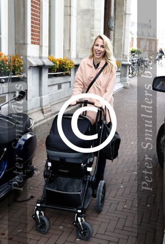 Amsterdam 24 mei 2016
Mom,s moment met meerdere bekende vrouwen die zwanger zijn of net bevallen.
Event vond plaats in hotel L\'europe en werd georganiseerd door the class company. Vivian Reijs met zoontje James
