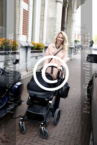 Amsterdam 24 mei 2016
Mom,s moment met meerdere bekende vrouwen die zwanger zijn of net bevallen.
Event vond plaats in hotel L\'europe en werd georganiseerd door the class company. Vivian Reijs met zoontje James