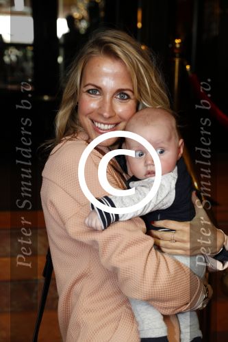 Amsterdam 24 mei 2016
Mom,s moment met meerdere bekende vrouwen die zwanger zijn of net bevallen.
Event vond plaats in hotel L\'europe en werd georganiseerd door the class company. Vivian Reijs met zoontje James