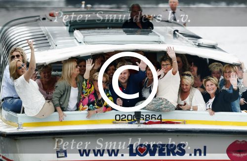 Amsterdam 26 mei 2016
Wesly Bronkhorst aan het varen met fans door de grachten van Amsterdam.