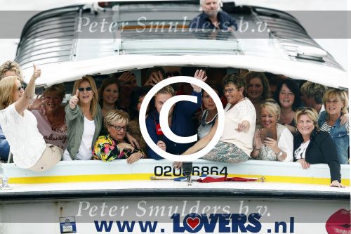Amsterdam 26 mei 2016
Wesly Bronkhorst aan het varen met fans door de grachten van Amsterdam.