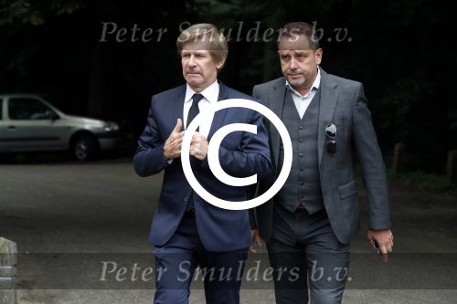 Vught 13 juni 2017
Herdenkingsdienst/ begrafenis van Sandra Reemer in kasteel Maurick. Addy v d Krommenacker met partner