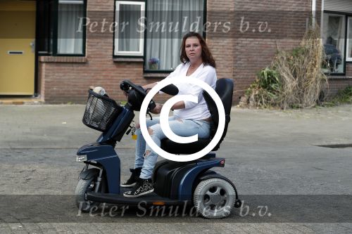 Breda 11 mei 2017
Andrea van der Kaap de weduwe van Sugar Lee Hooper op haar scootmobiel