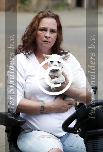 Breda 11 mei 2017
Andrea van der Kaap de weduwe van Sugar Lee Hooper op haar scootmobiel