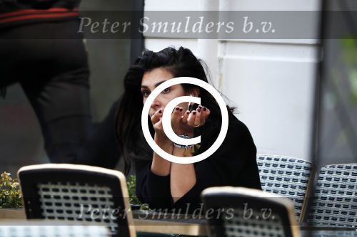 Amsterdam 7 juni 2017 
Anna Nooshin verdrietig bellend op terras