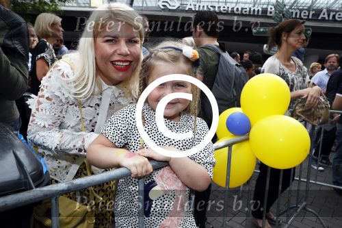 Amsterdam 17 juni 2017  
Premiere verschrikkelijke ikke in pathe arena. 
Anne-Marie Jung met dochter