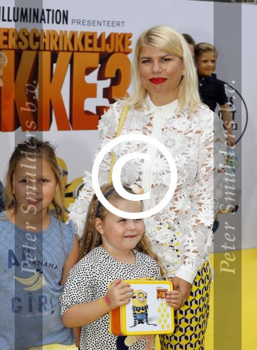Amsterdam 17 juni 2017  
Premiere verschrikkelijke ikke in pathe arena. 
Anne-Marie Jung met dochter