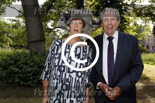 Haarzuilens 21 juni 2017
Haringparty bij kasteel de Haar. Annemarie Jorritsma met man