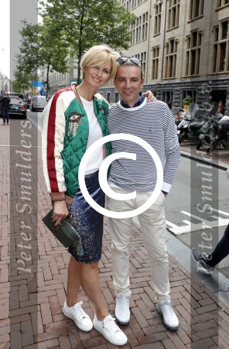 Amsterdam 8 juni 2017 
Talkies terras awards in het W hotel. Anouk Smulders met Tom Sebastiaan Selke en Kristina Bozilovic