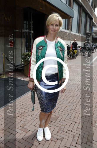 Amsterdam 8 juni 2017 
Talkies terras awards in het W hotel. Anouk Smulders met Tom Sebastiaan Selke en Kristina Bozilovic