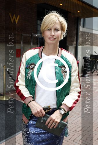 Amsterdam 8 juni 2017 
Talkies terras awards in het W hotel. Anouk Smulders met Tom Sebastiaan Selke en Kristina Bozilovic