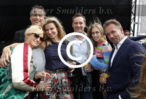 Amsterdam 8 juni 2017 
Talkies terras awards in het W hotel. Anouk Smulders Marcel en Joan Stolk Marco Achmad Manou en Edgar Meier