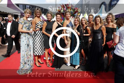 Amsterdam 17 juni 2017  
Amsterdam diner in het AFAS music hall in Amsterdam. Anouk Smulders Nienke Wynia Dymphy Anouk v Nes Micky Hoogendijk Anneloes Carlijn Lempers Brigitte Judith Wiersema en Masha