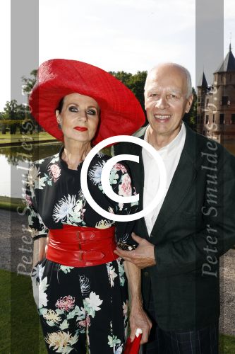 Haarzuilens 21 juni 2017
Haringparty bij kasteel de Haar. Ans Markus met Wybe Tuinman
