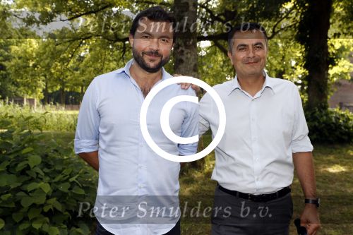 Haarzuilens 21 juni 2017
Haringparty bij kasteel de Haar. Atilay Uslu met zijn zwager