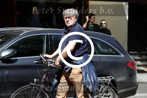 Amsterdam 28 mei 2017
Barrie Stevens op de fiets in amsterdam zuid