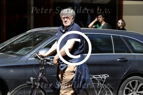 Amsterdam 28 mei 2017
Barrie Stevens op de fiets in amsterdam zuid